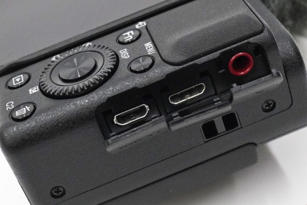 デジタルカメラ「VLOGCAM ZV-1」開梱レビュー。同じスタイルの「RX100 